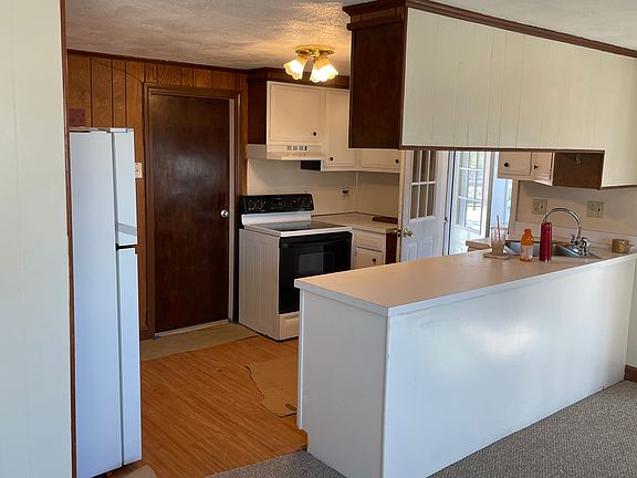 2nd image of 3288 W Shore Rd Floor 2