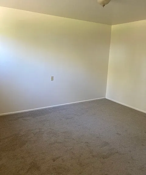 3567 S 3310 W — Photo 9