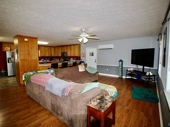 2nd image of 2671 County Road 114