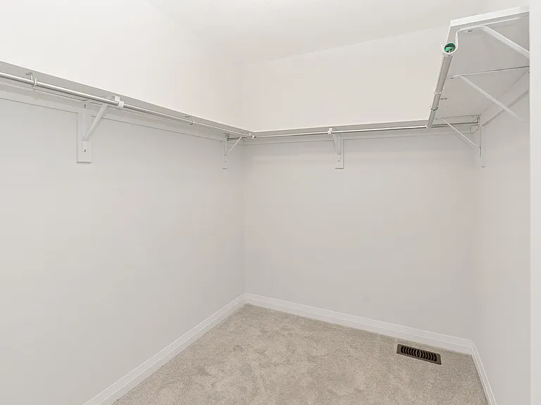 1372 Harrington St #1372 HARRINGTON ST — Photo 21