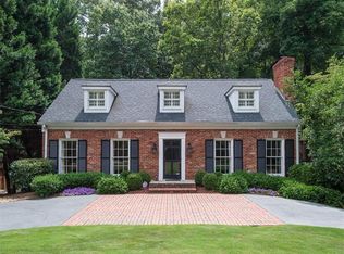 3092 Rhodenhaven Dr NW, Atlanta, GA 30327