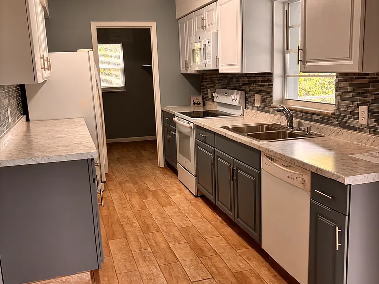 125 Lemon Rd NW — Photo 2