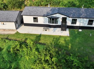 5755 Oak Forest Ln, Houston, MN 55943