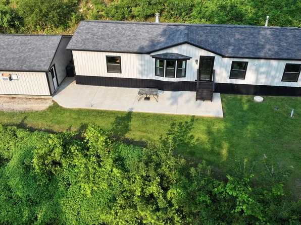 5755 Oak Forest Ln, Houston, MN 55943