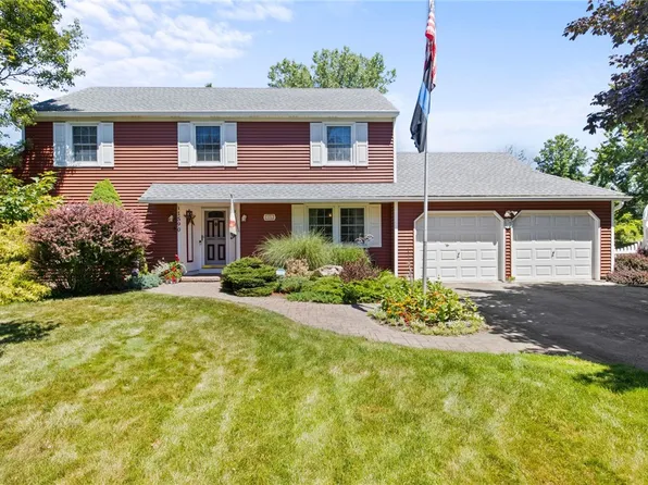1590 Greensboro Dr, Webster, NY 14580