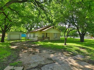 214 Plum St, Clyde, TX 79510