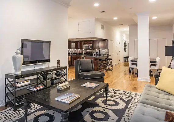 Sold by Sara Lederman, LREB | media 20