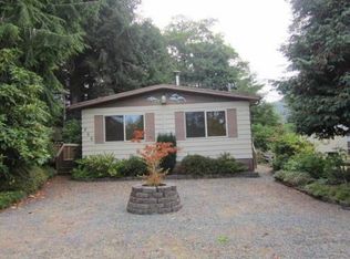966 S Dolphin St, Rockaway Beach, OR 97136