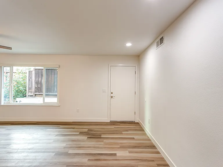 2310 Buena Vista Ave #2334 — Photo 39