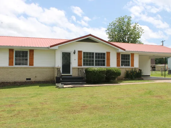 84 Hillsboro Rd, Rossville, GA 30741