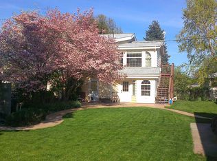107 SE Scenic View Dr, College Place, WA 99324