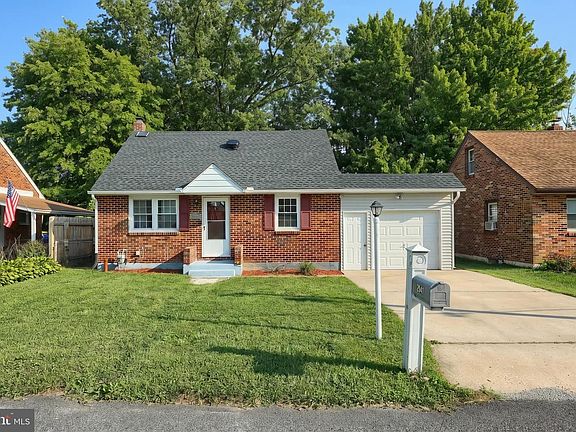 2nd image of 2041 City View Rd