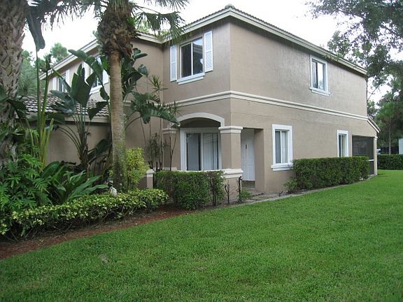 3rd image of 4607 Pinemore Ln