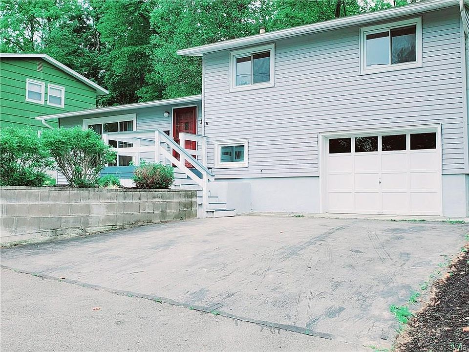 2nd image of 225 Mitchell Ave