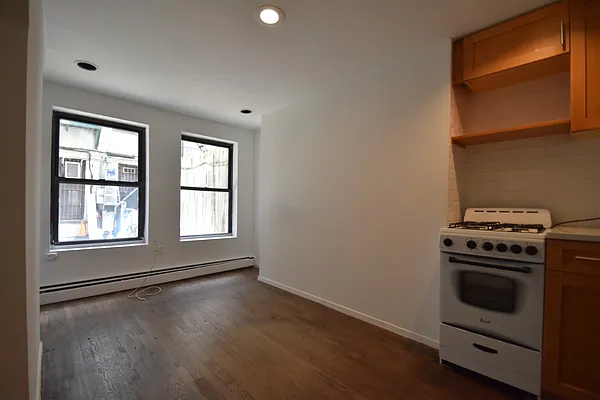 Rented by Corcoran | media 61