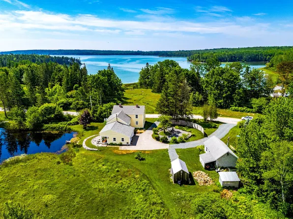 12 Flye Point Road, Brooklin, ME 04616