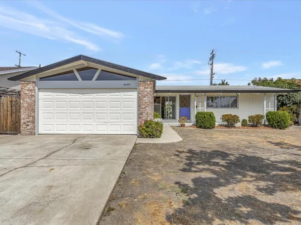 2435 Armstrong Pl, Santa Clara, CA 95050