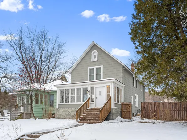 927 W 5th St #1, Duluth, MN 55806