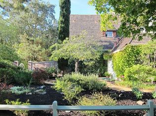 2050 Dartmouth St, Palo Alto, CA 94306