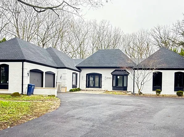 2060 Clavey Rd, Highland Park, IL 60035