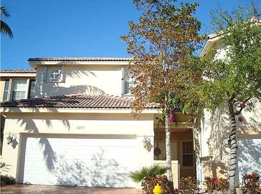 2nd image of 11233 NW 55th Ln