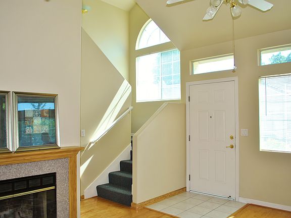 3rd image of 9130 Nola Pl