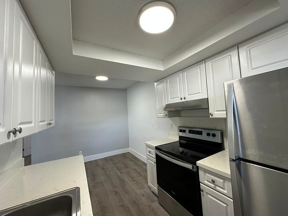 1st image of 3660 NE 11th Ave APT 4