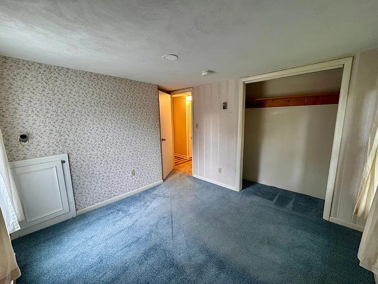 506 E Riverside Dr — Photo 13