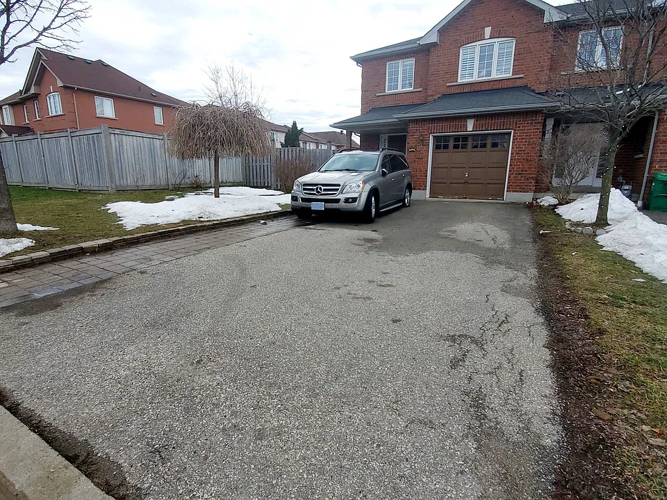 6096 Windfleet Cres