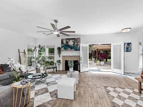 4th image of 1719 Hoyt Ln
