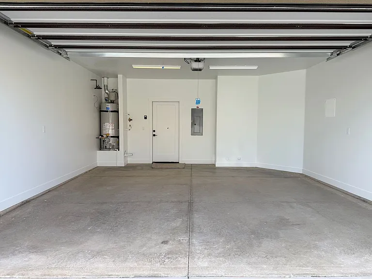 2019 W 250 S — Photo 46