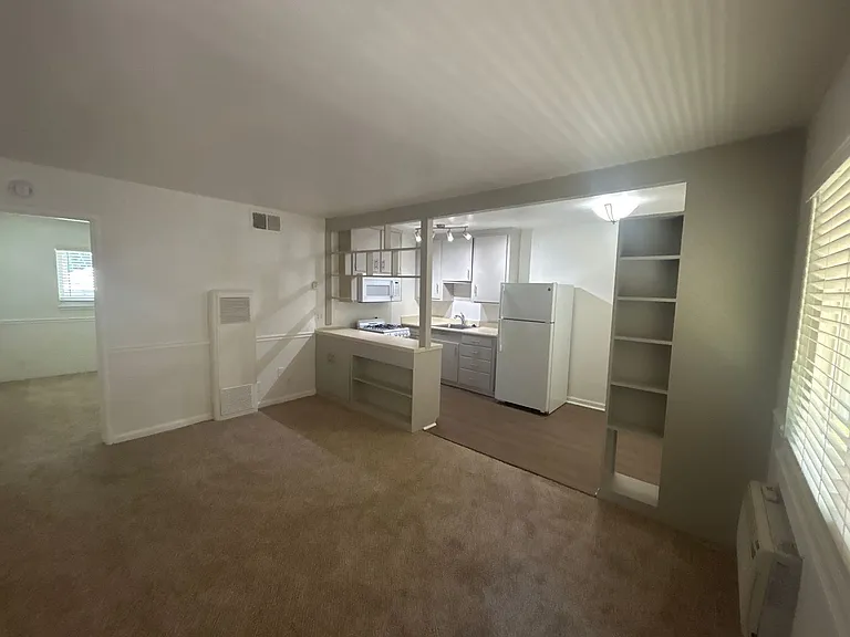 Live Where Downtown Meets Midtown, Absolute Must See! — Photo 18