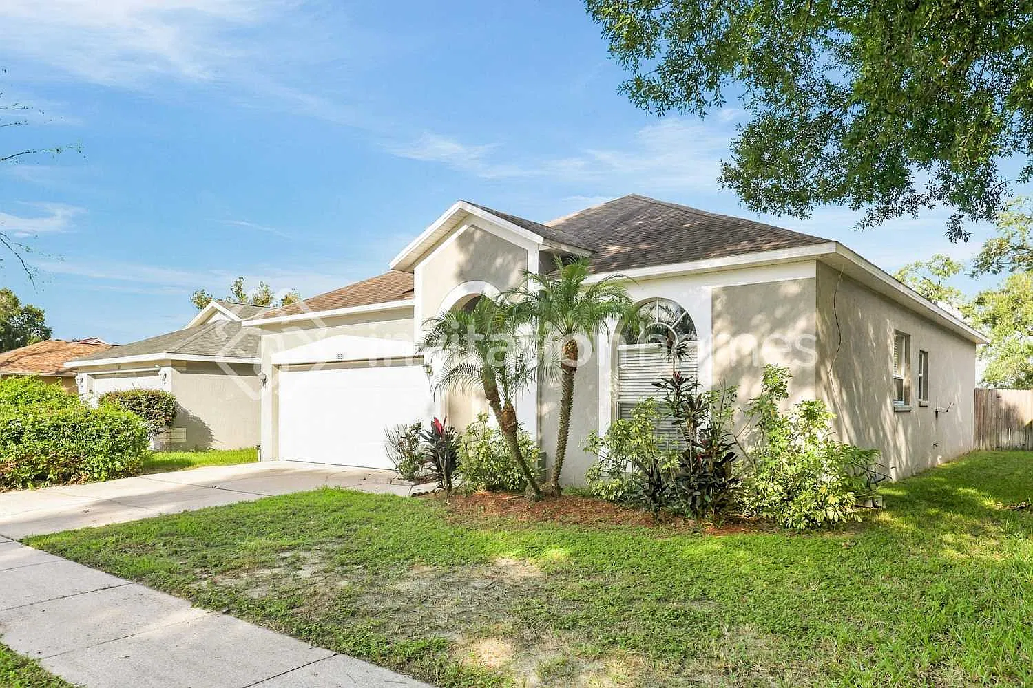 621 Sand Ridge Dr Valrico, FL 33594 — Photo 1