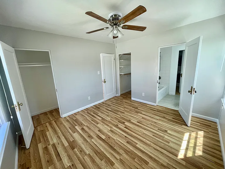 5025 Lotus St #5025 — Photo 14