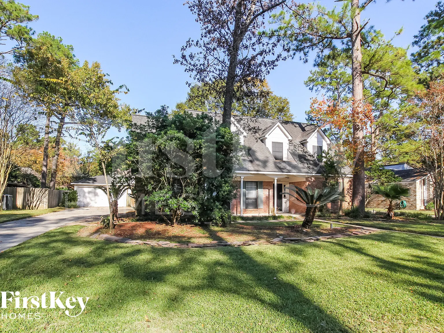 4 bed, 2.5 bath, 2427 sqft, $2,190 — Photo 2
