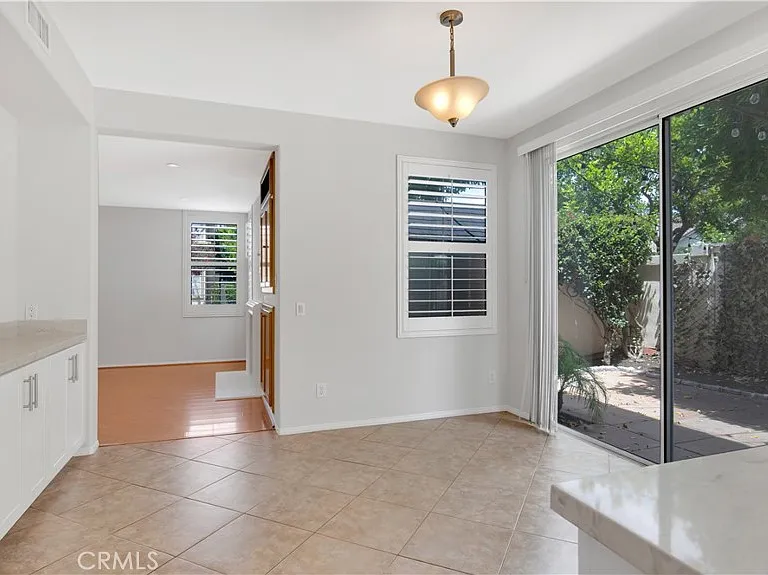 12944 Maxwell Dr — Photo 9