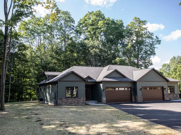 779 Quaker Rd #1, East Aurora, NY 14052