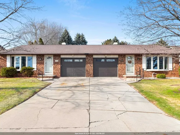 2796 Cormier Rd, Green Bay, WI 54313