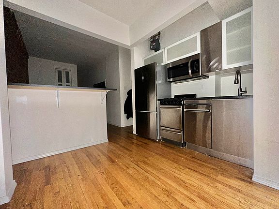 2nd image of 453 W 46th St APT 2A