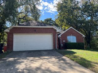 828 Shoreline Dr, West Tawakoni, TX 75474