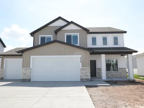2926 Curlew Dr, Ammon, ID 83401