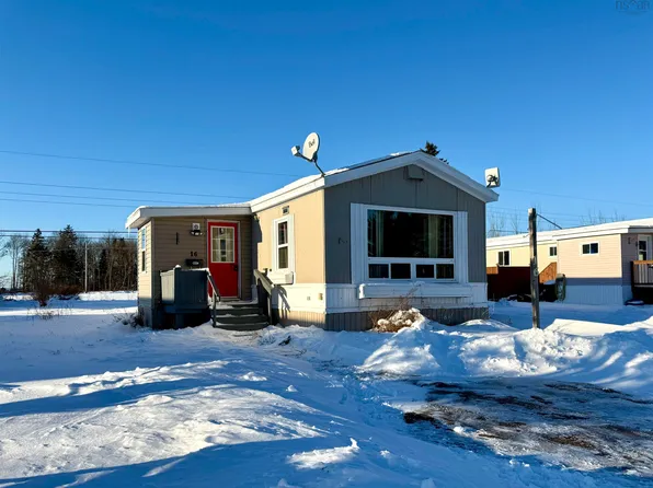 16 Brentwood Est, Amherst, NS B4H 4G6
