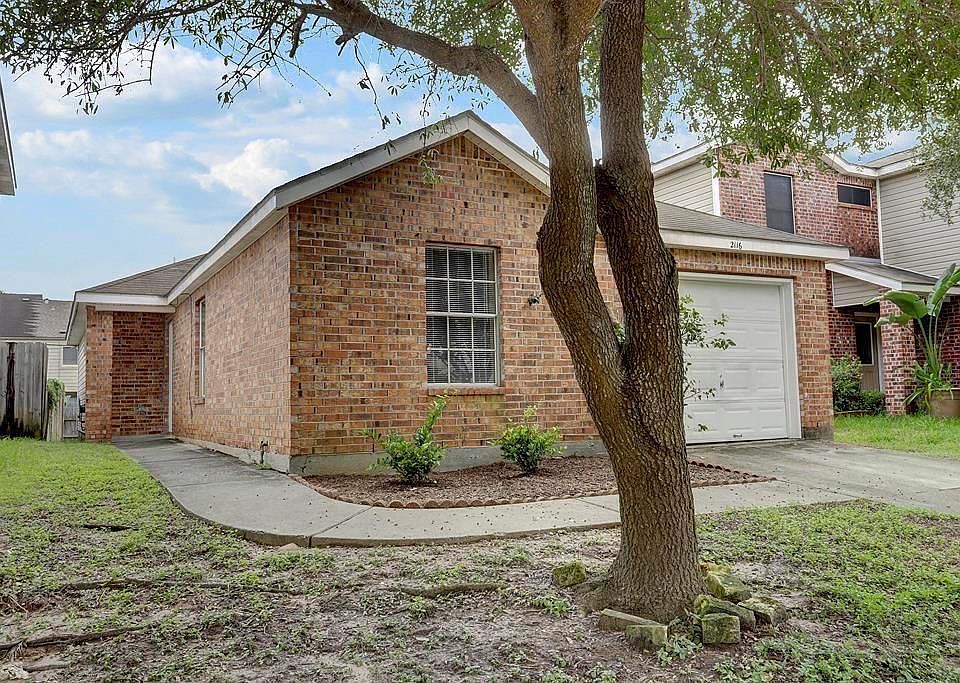 1st image of 2116 Whittier Dr