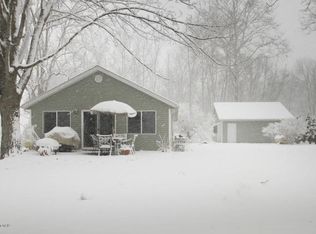 66723 Winding River Rd, Constantine, MI 49042