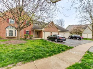 311 Glasgow Ln Unit Z2, Schaumburg, IL 60194