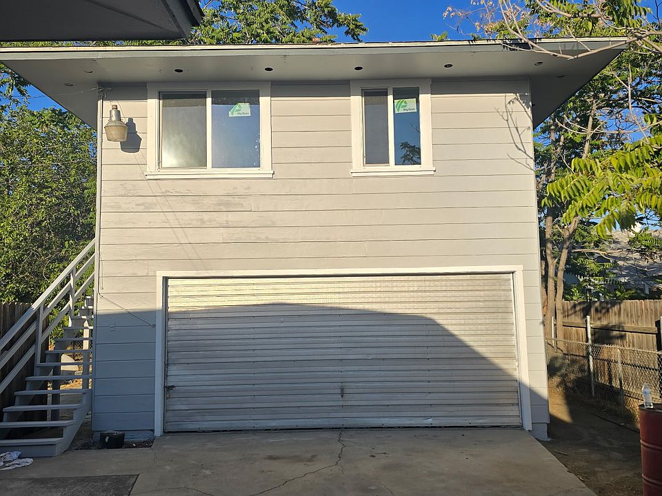 Garage Not Part of Unit A.