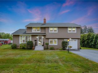 82 Richard Rd, Rocky Hill, CT 06067