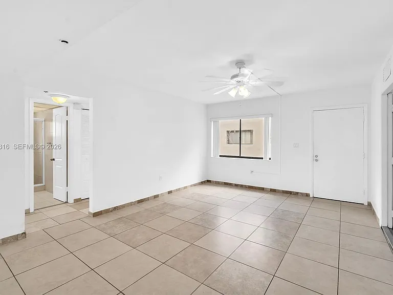 8700 SW 133rd Avenue Rd #312 — Photo 4