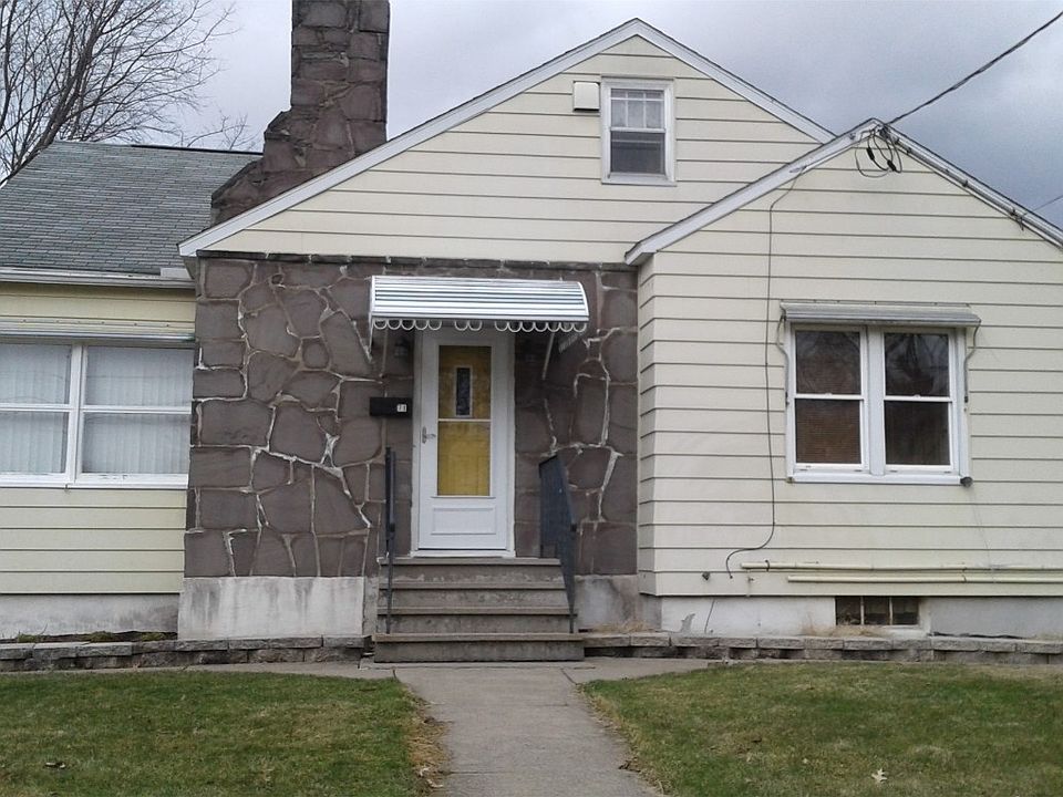 1st image of 71 Martin Ave