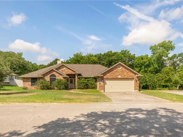 2713 Mirkwood Ct, Bryan, TX 77807